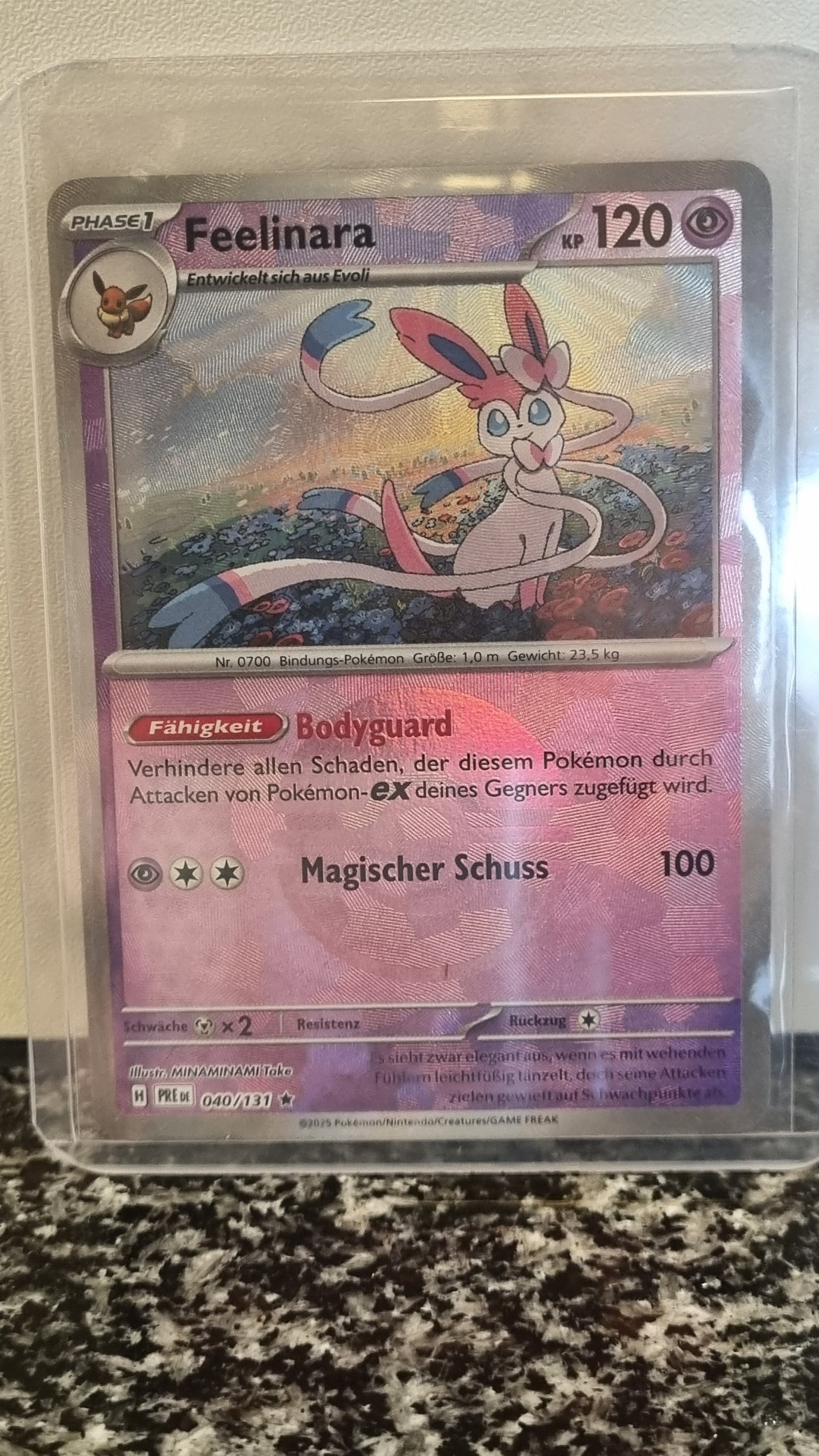Feelinara (Pokeball) (Prismatic Evolutions #40) 🇨🇭🇩🇪 (Alt)