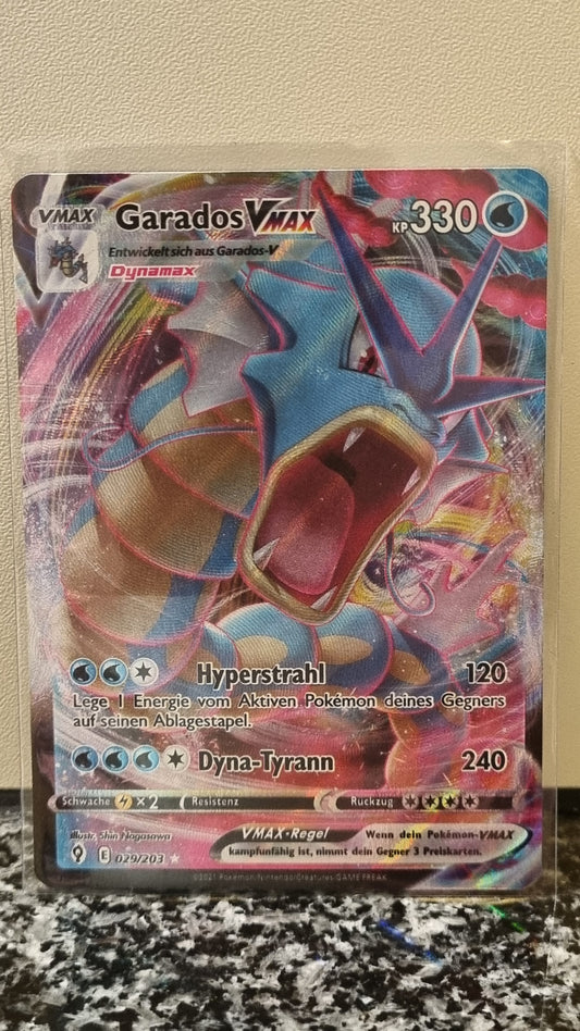 Garados VMAX (Evolving Skies #29) 🇨🇭🇩🇪 (Alt)