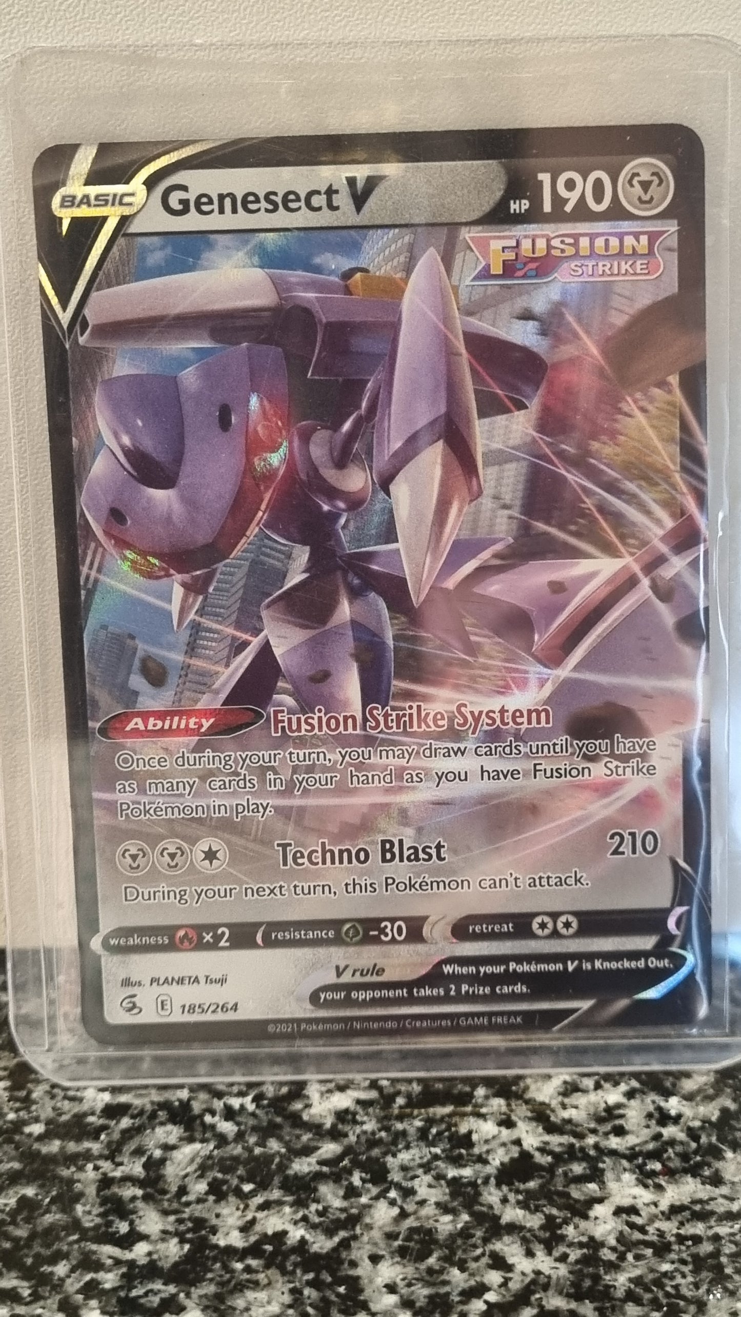 Genesect V (Fusion Strike #185) 🇺🇸 (Alt)