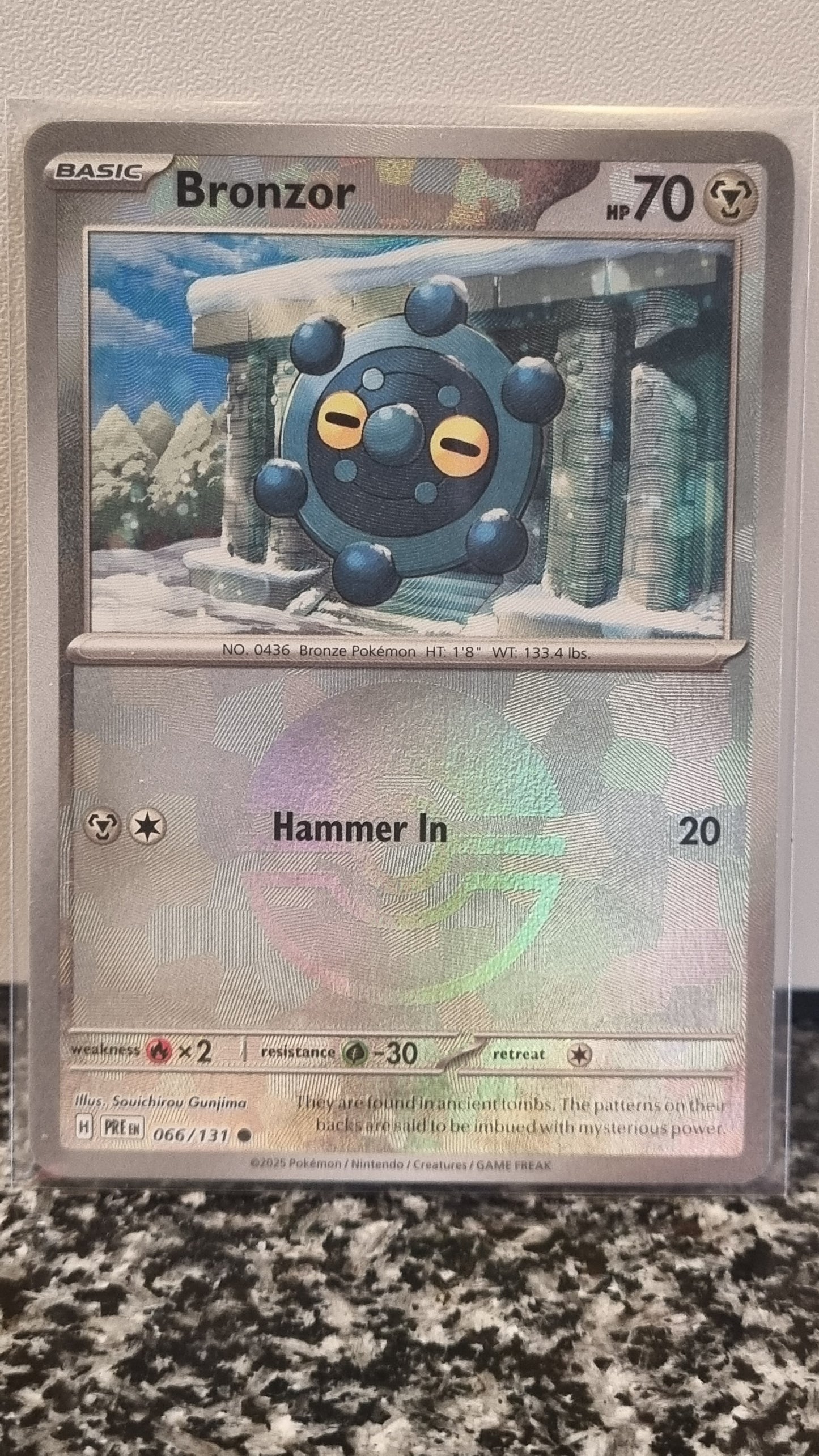 Bronzor (Pokeball) (Prismatic Evolutions #66) 🇺🇸 (Alt)