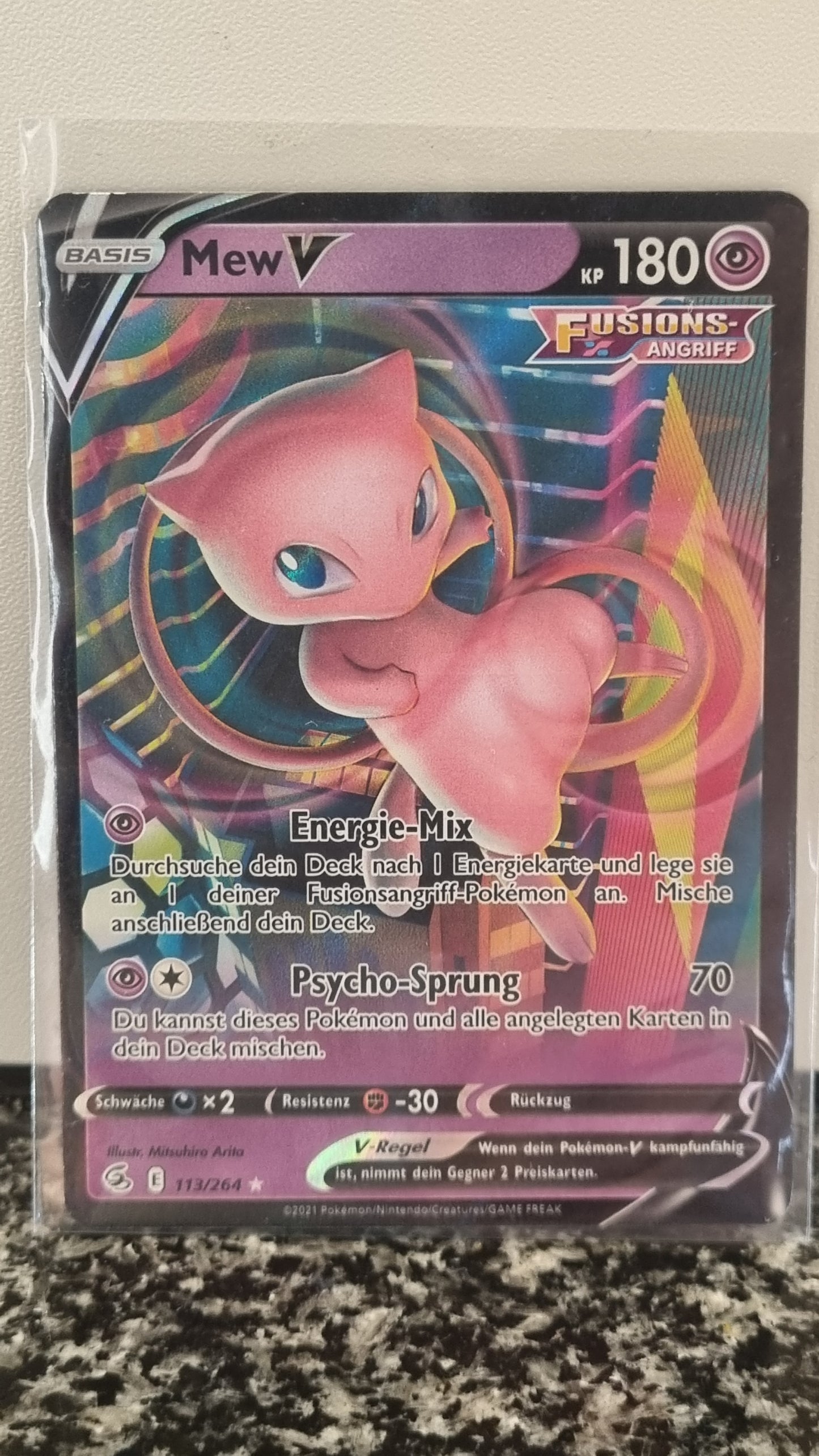 Mew V (Fusion Strike #113) 🇨🇭🇩🇪 (Alt)