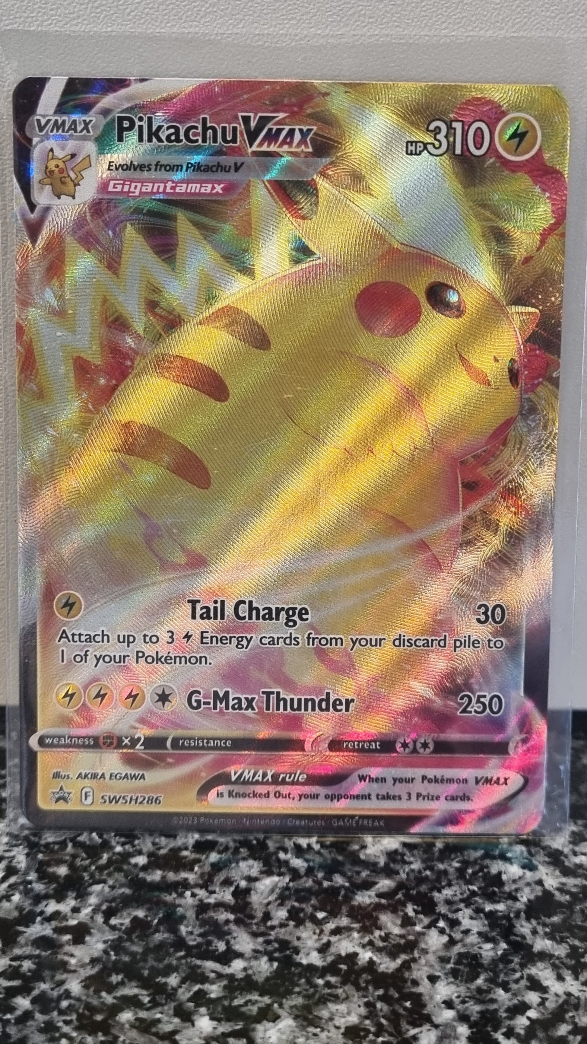 Pikachu VMAX (SWSH Black Star Promos #286) 🇺🇸 (Alt)